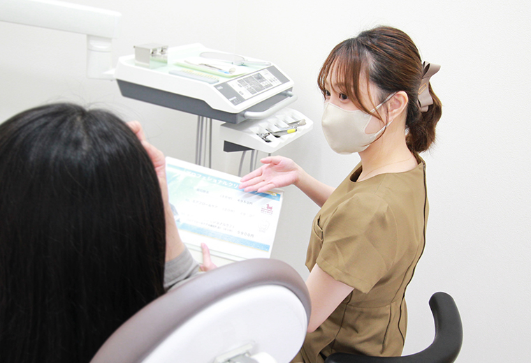 衛生管理のプロが正しい歯周病予防法を指導